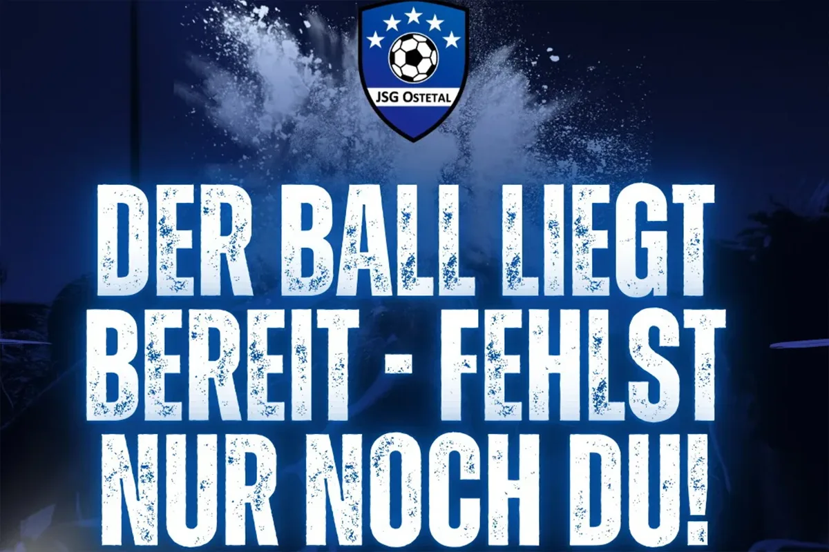 Blue sports graphic with crest and splash effect; large white distressed text reads 'DER BALL LIEGT BEREIT – FEHLT NUR NOCH DU!'